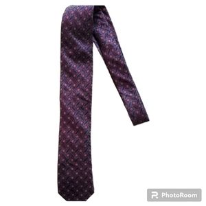 JOSEPH ABBOUD Silk Viscose Geometric Shaped Dark Red Maroon Tie Diamond Pattern